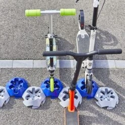 Mottez Support Trottinette Au Sol - LOT DE 2 Couleur Bleu -Stanleyfaco Magasin 28223112 4